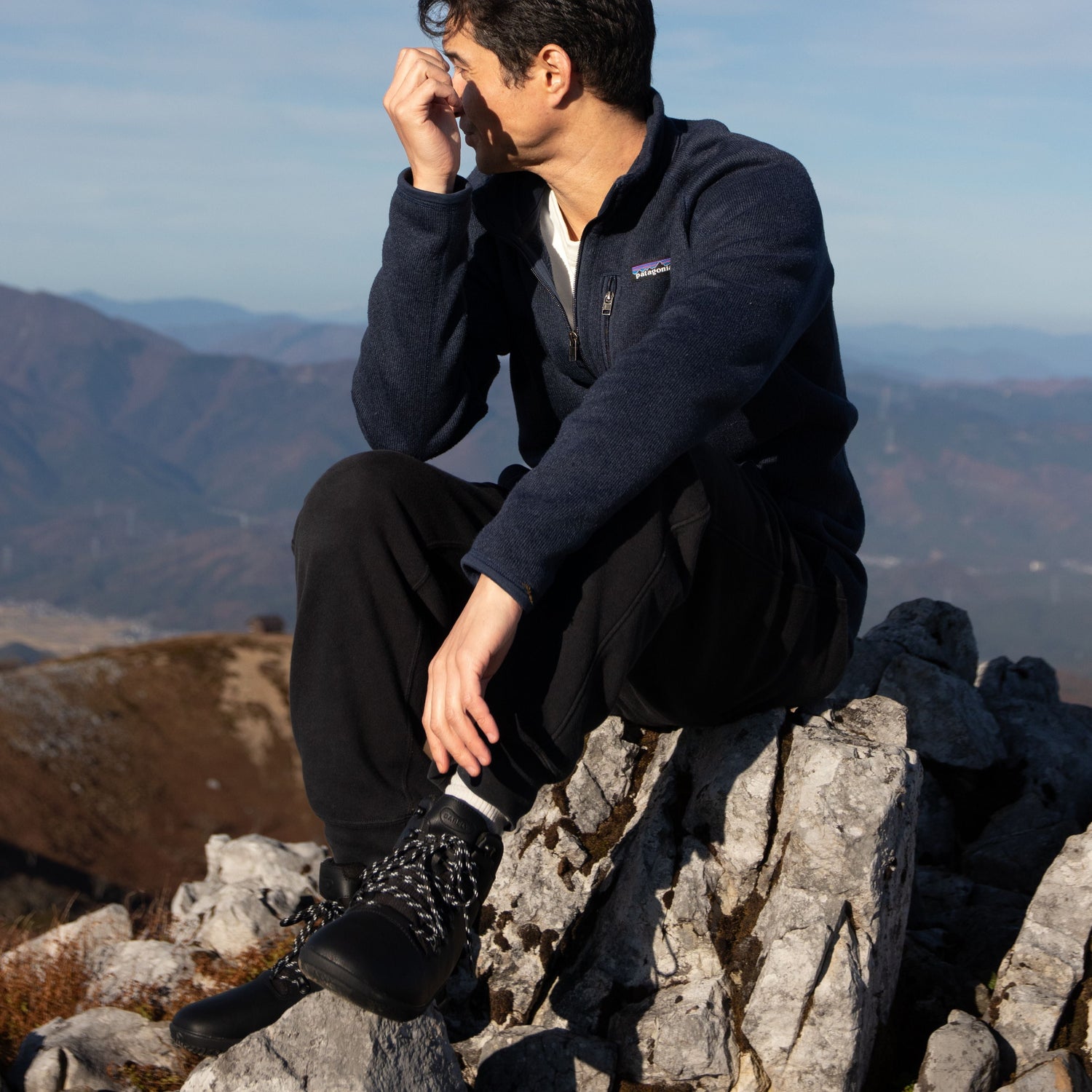 Barely Barefoot Wayfarer Hiking Boots - Black